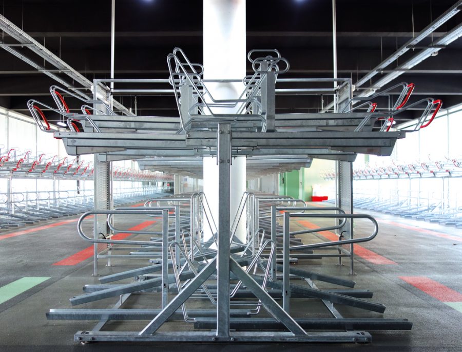 vélostation équipée de racks double-étage à Toulouse réalisée par Altinnova