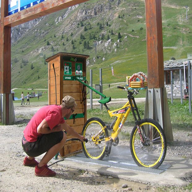 Station de lavage pour vélos et VTT ALTAO Modulo à TIGNES