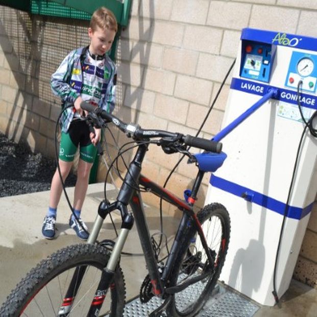 borne de lavage vélo de la station VTT Houffalize