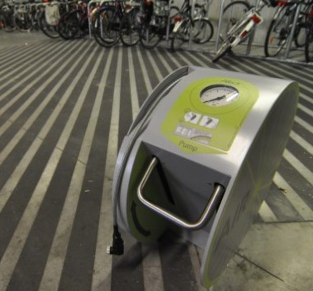 Borne de gonflage pour vélos ALTAO Pump à Gent