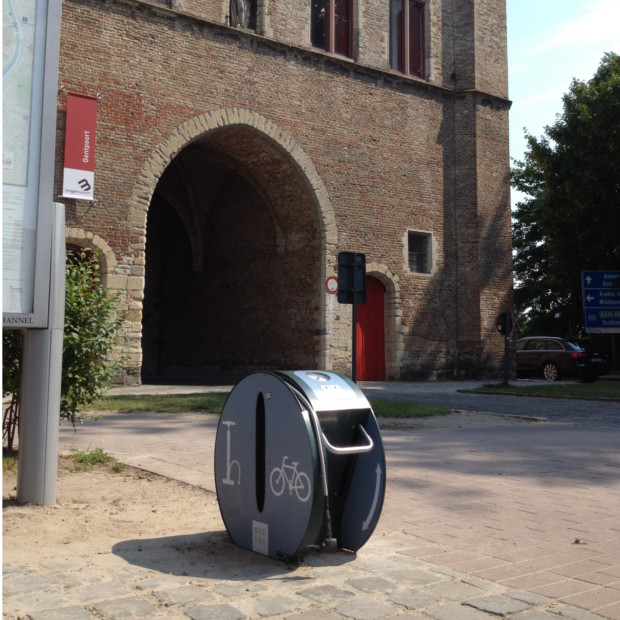 borne de gonflage pour vélos ALTAO Pump à Bruges