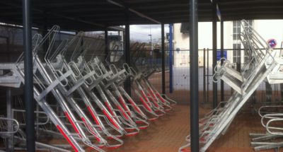 racks de stationnement vélos