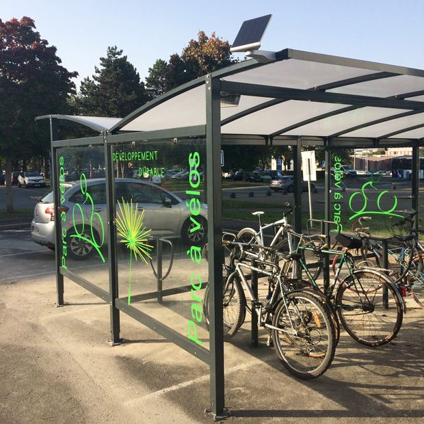 parking à vélos à l'université de poitiers