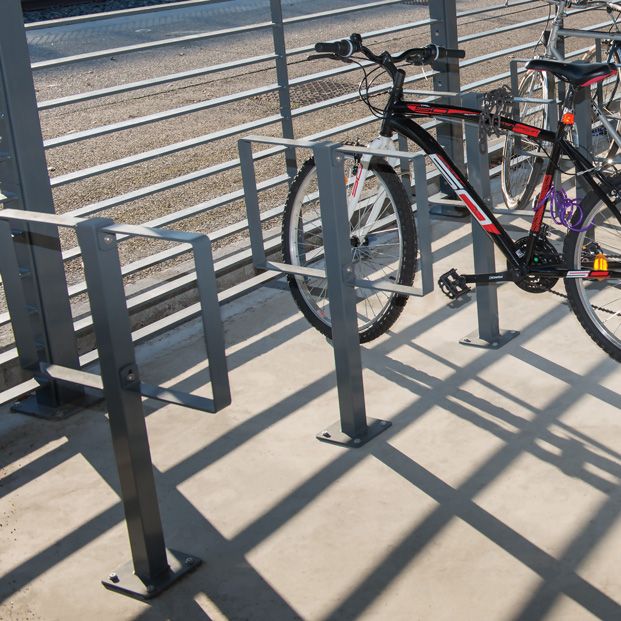 Arceaux de stationnement pour vélos Lyre 2 en situation
