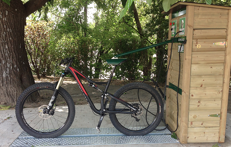 ALTAO® Modulo® Stazione di lavaggio e gonfiaggio per biciclette