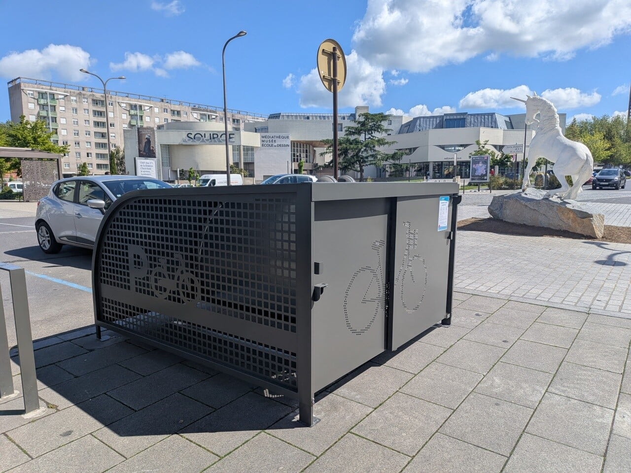 Abri vélos ALTAO® Cocoon Triporteur à Saint-Lô
