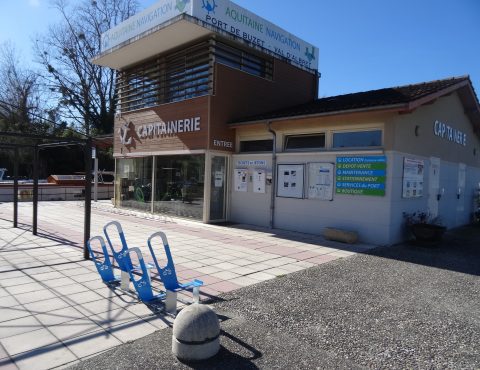 Aire cycliste du Port de Buzet