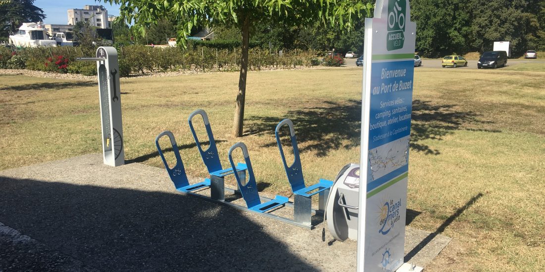 Aire cycliste du Port de Buzet