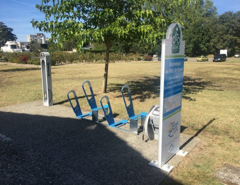 Aire cycliste du Port de Buzet