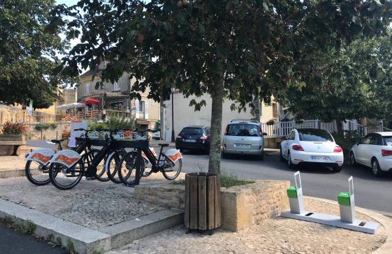 bornes de recharge pour vélos électriques et station VAE en Dordogne