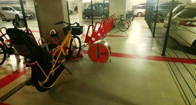 parking à vélos en entreprise avec station de gonflage