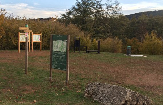 borne de lavage et gonflage du site VTT Beaujolais Vert