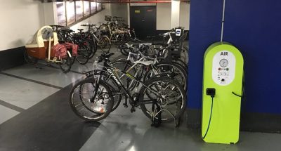 une station de gonflage pour autos motos et vélos à Caen