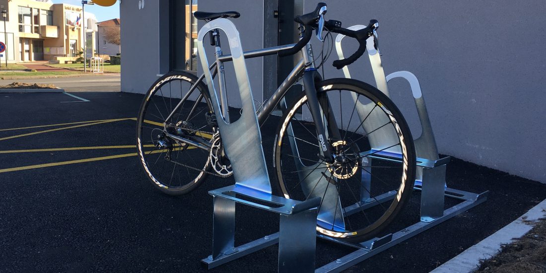 les parkings à vélos urbains de Bonson sont déjà utilisés
