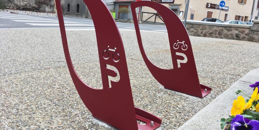 Nouveaux arceaux vélos à Saint Marcellin en Forez