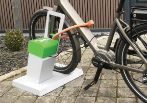 découvrir altinnova via la borne de recharge VAE ALTAO Parco