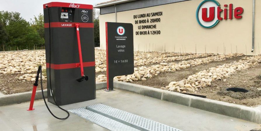 point de lavage vélo ALTAO® Modulo d'un magasin U