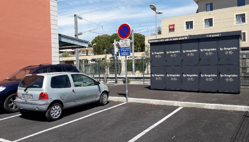 Consigne vélo sécurisé ALTAO Duplex du réseau de stationnement Boxyclettes en gare de Mouans Sartoux