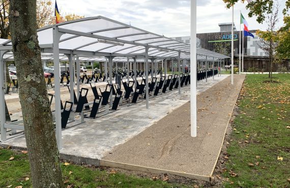 Nouveau parking vélos de l'entreprise ADEO