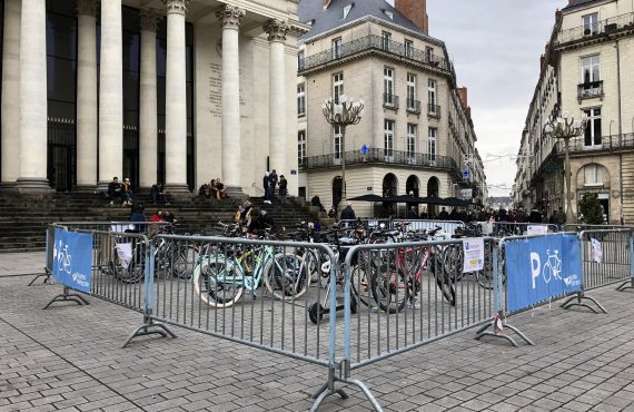 stationnement vélos provisoire à Nantes