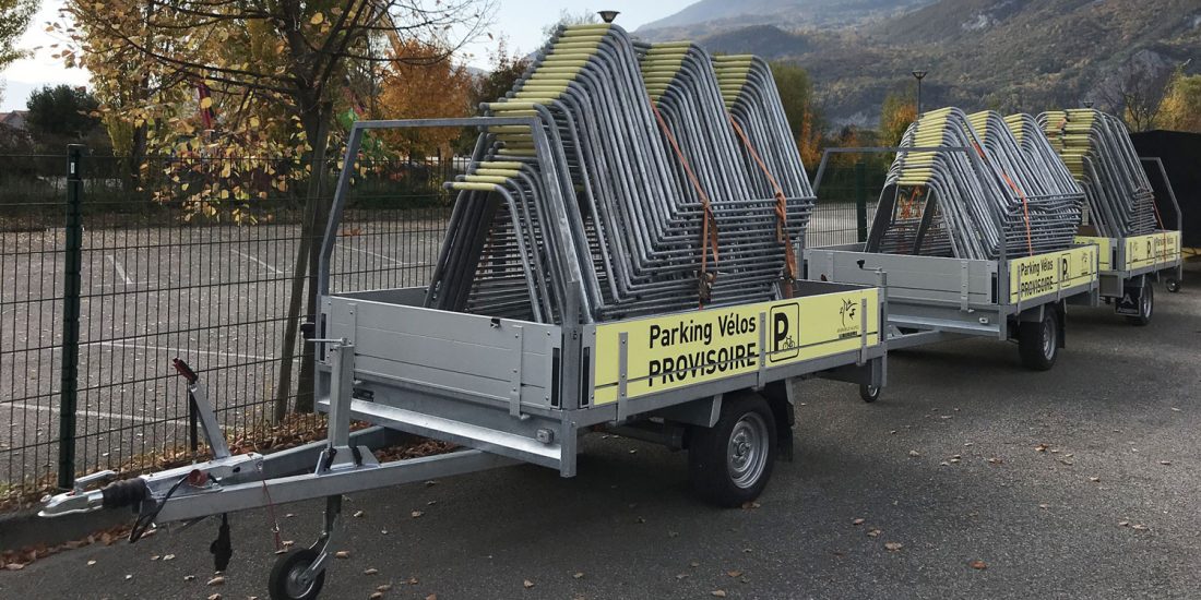 remorque de transport et stockage des parkings vélos provisoires vélos à Grenoble