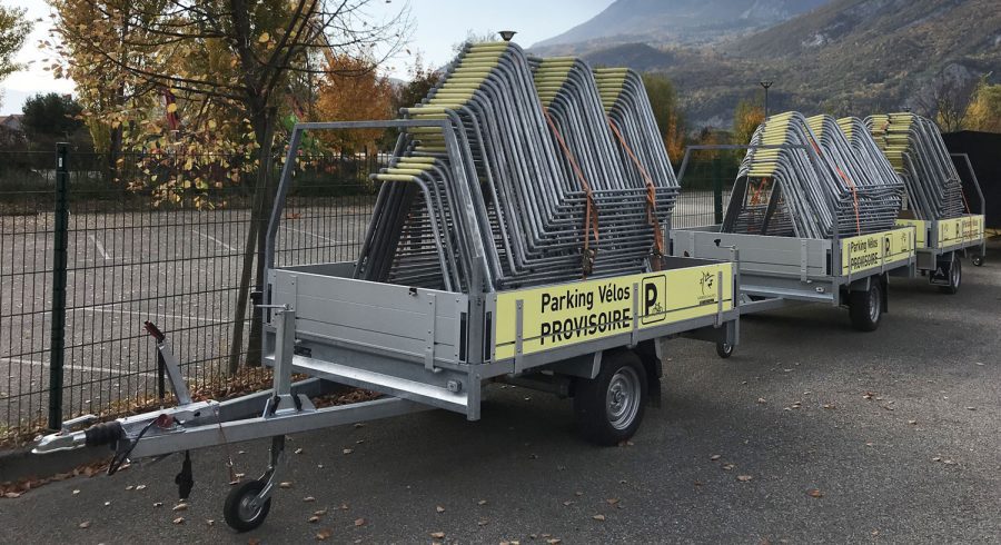 remorque de transport et stockage des parkings vélos provisoires vélos à Grenoble