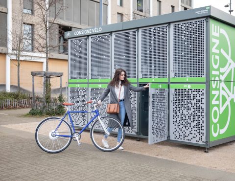 abri vélo sécurisé installé en ville