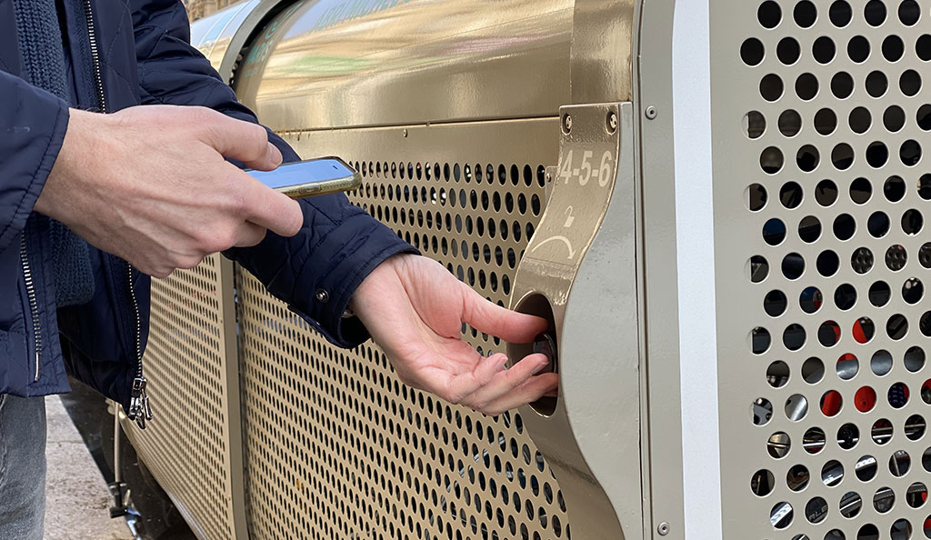 box vélo sécurisé ALTAO Pod installé dans la ville de Paris