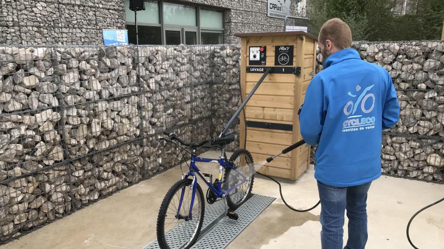 aire de lavage vélo et VTT ALTAO Modulo de Marise