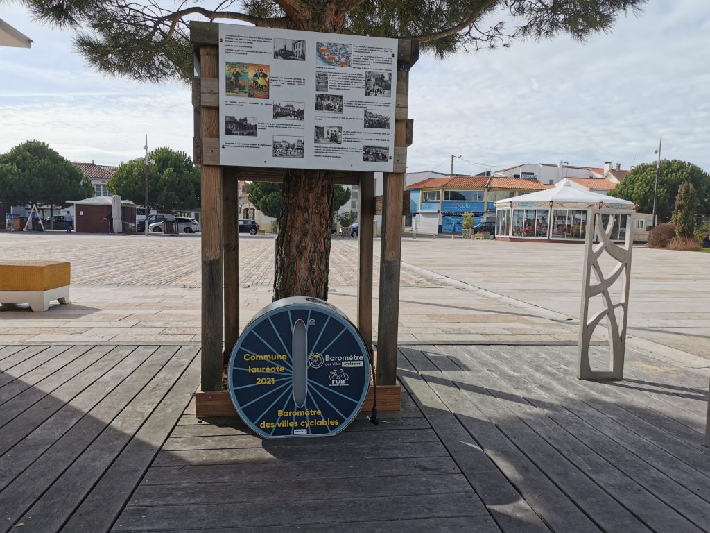 station de gonflage vélo offerte aux lauréats du Baromètre des villes cyclables