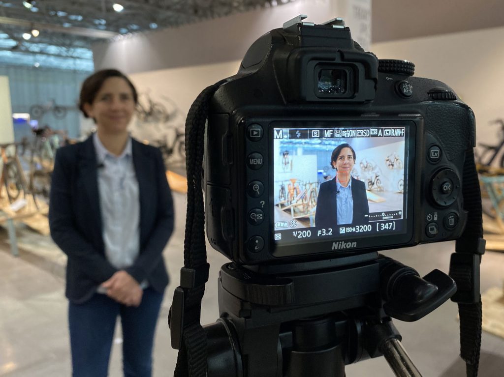 Interview de Corinne Verdier pour l'expo-événement Bicyclette(s) faire des vélos