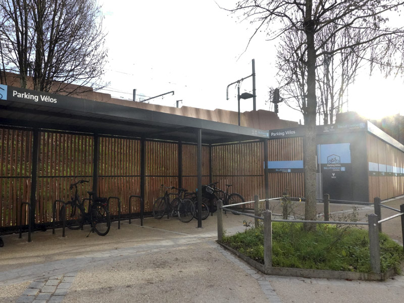 Deux abris vélos à Chateau Montrouge