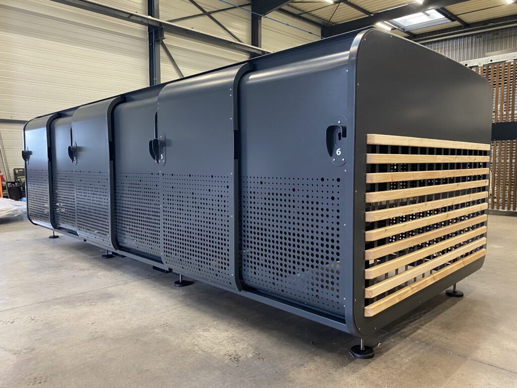 ALTAO® UniPod habillé de parois en bois