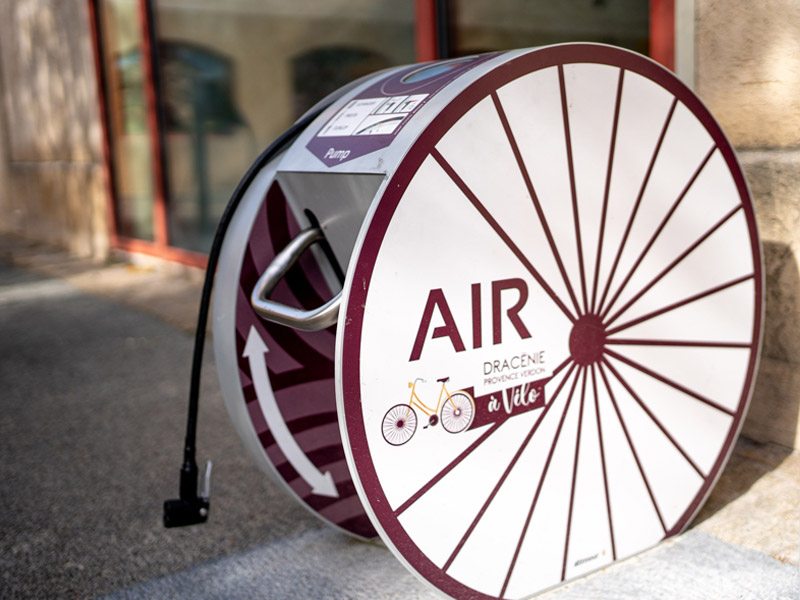 équipement d'entretien ALTAO® Pump pour regonfler les pneus des vélos à l'aide de la force des mollets
