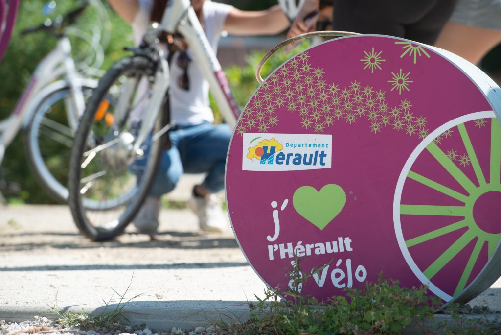 station de gonflage musculaire ALTAO® Pump mise à disposition dans certaines Halte vélo département de l'héraults