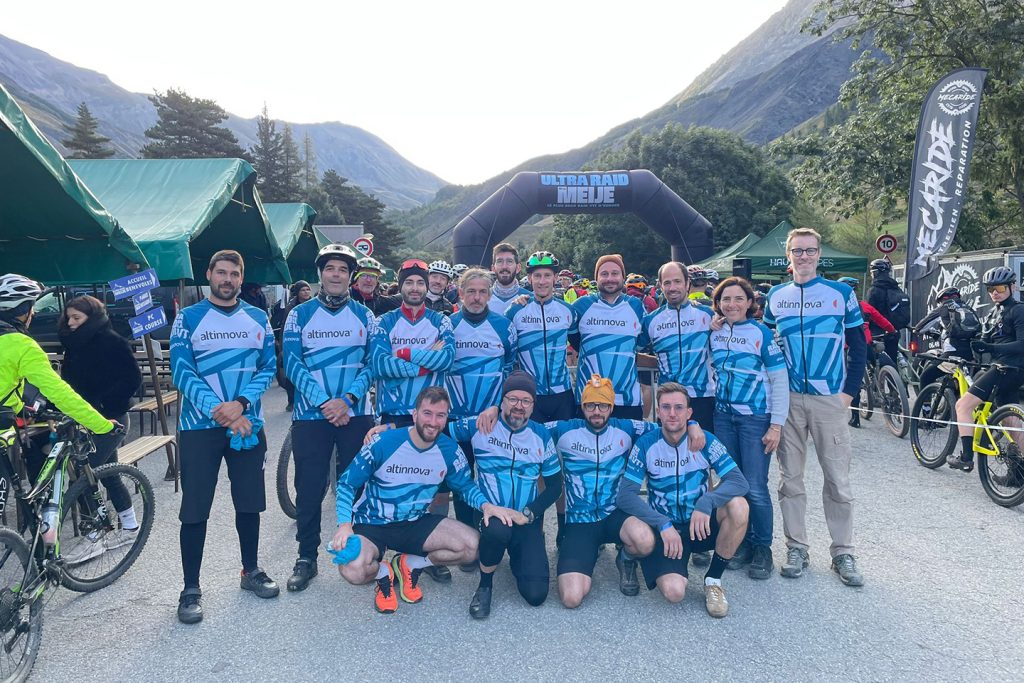 arrivée de l'équipe Altinnova sur l’événement vélo Ultra Raid de La Meije VTT
