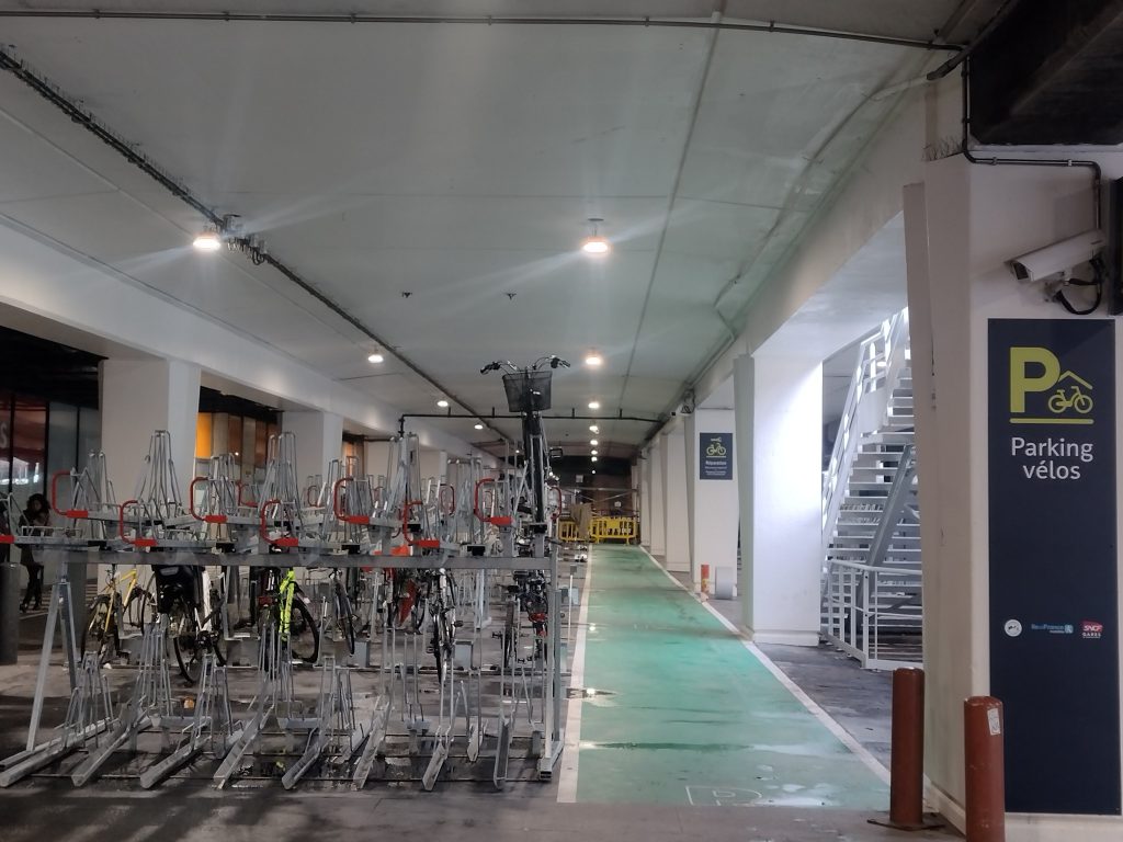 nouvel espace vélos à Paris Gare de Lyon