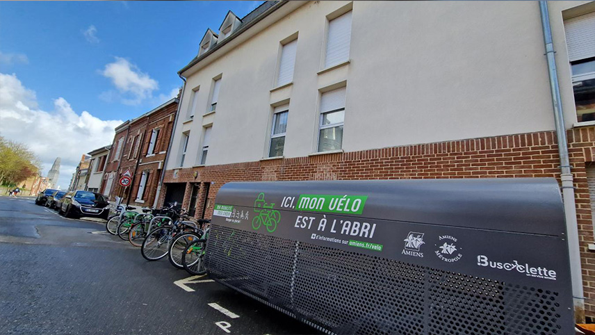 box vélo sécurisé ALTAO Pod installé dans une rue d'Amiens