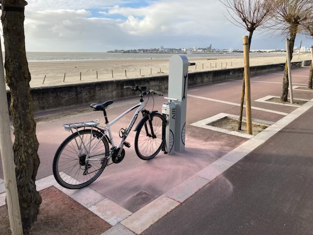Tankstation voor fietsen ©Balades à Vélo Royan Atlantique