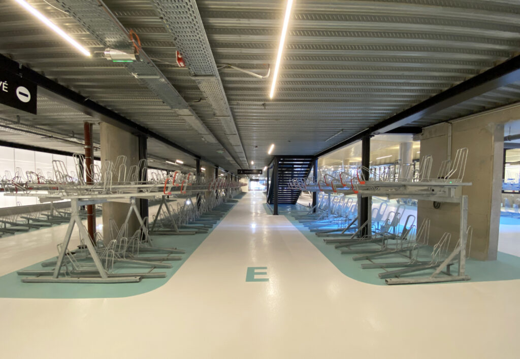 entrée de la vélo station de la gare de Lyon Part-Dieu