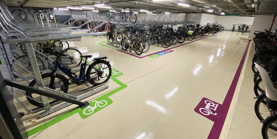 Le Parking Vélos de la gare de Saint-Germain-en-Laye rénové et transformé
