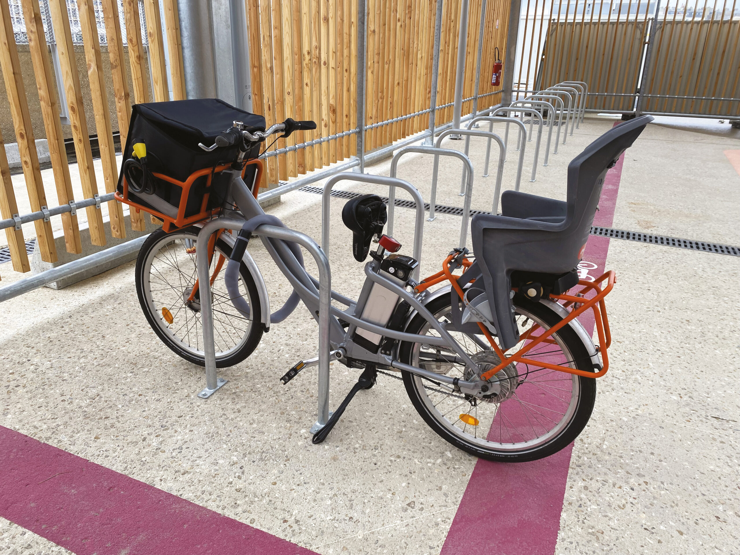 Arceaux de stationnement en "U" inversé