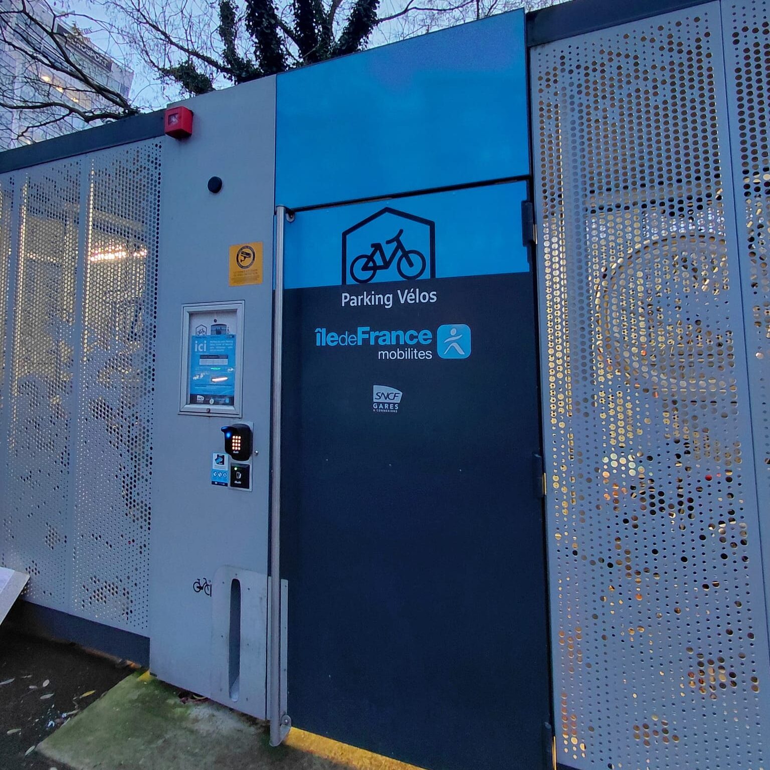 Ooievaarsopvang in Issy-Val-de-Seine