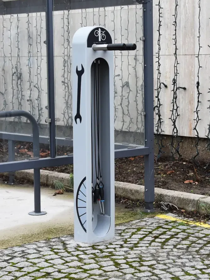 Station de réparation vélo et station de gonflage à Eaubonne