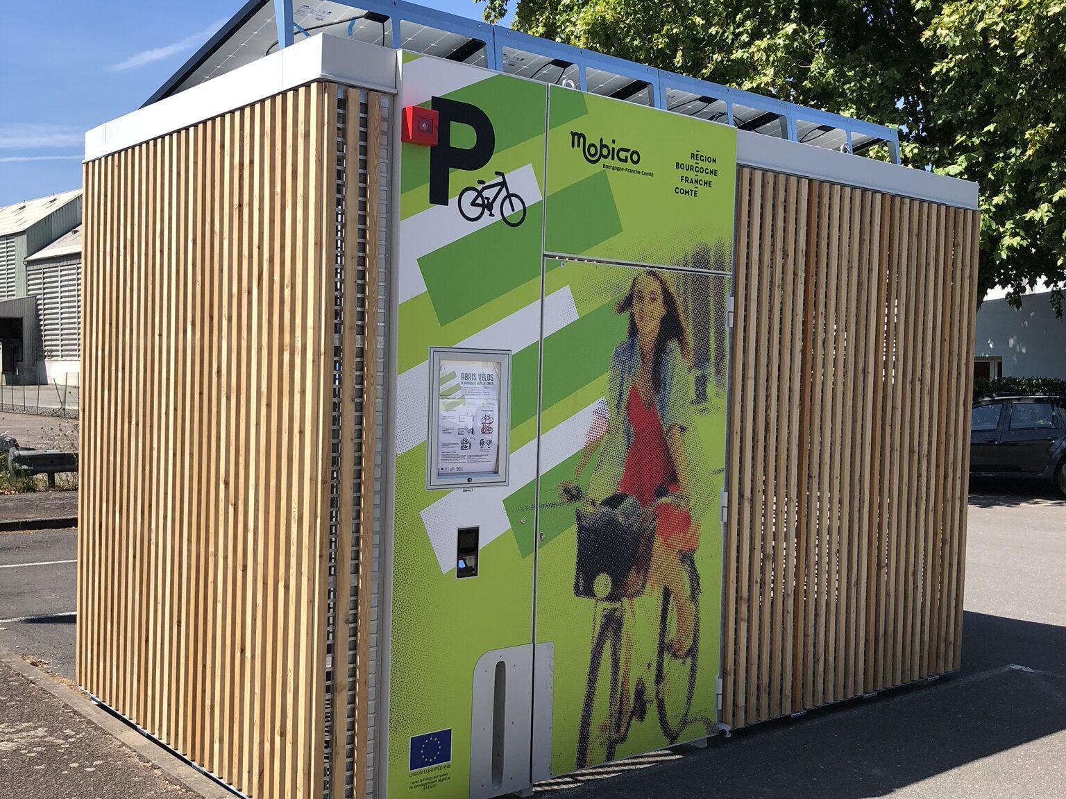 refugios solares para bicicletas Abri Cigogne