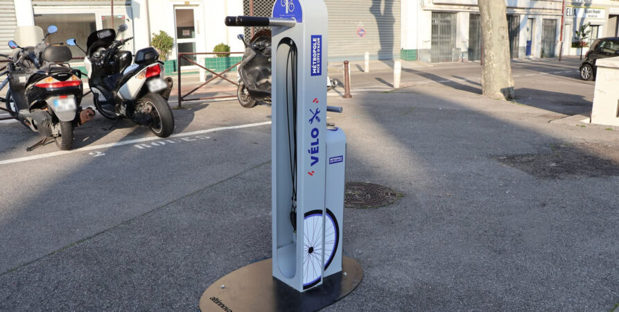 Station de gonflage et réparation vélos ©Saint-Laurent-du-Var