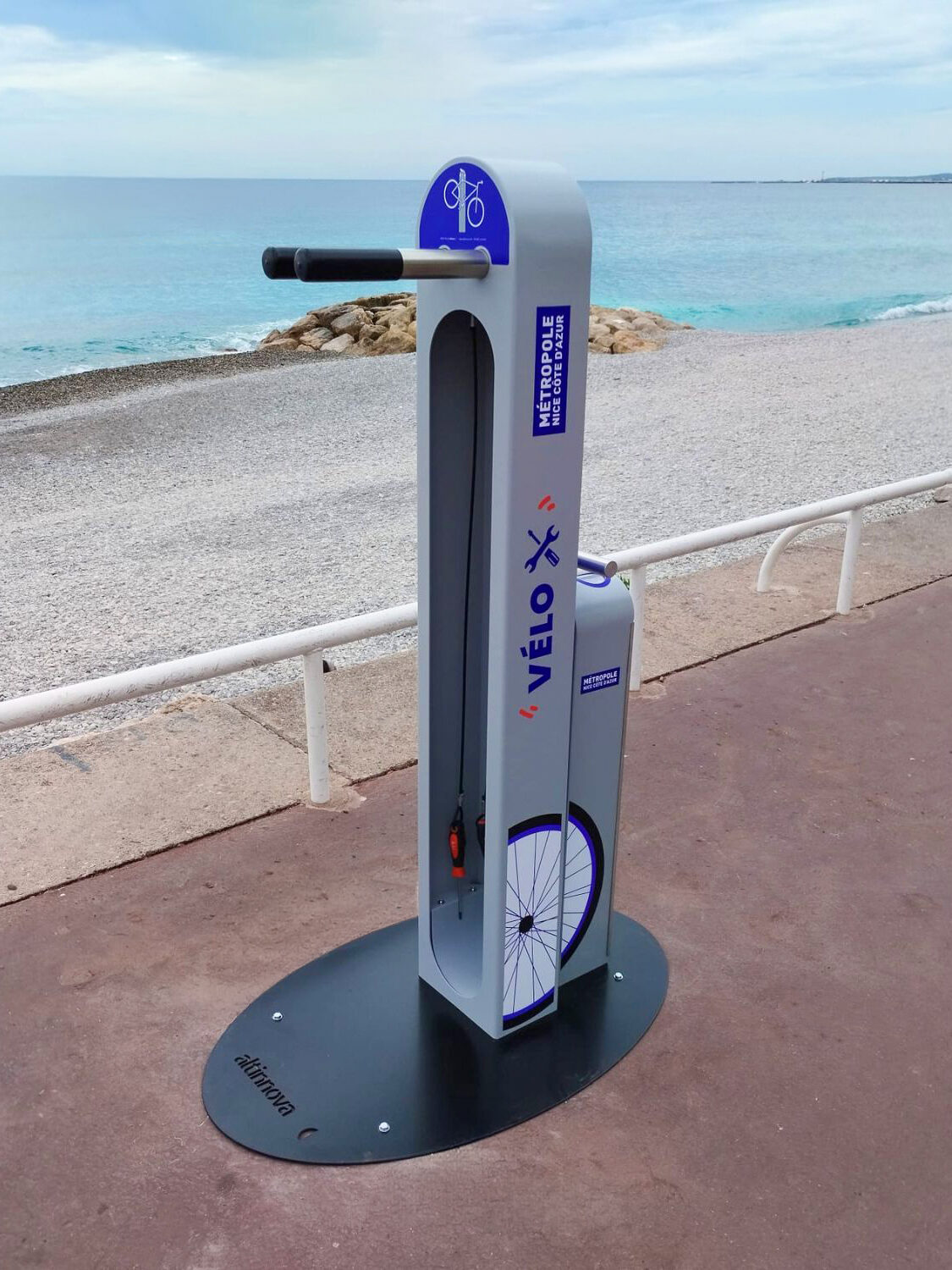 Station de gonflage et réparation vélos