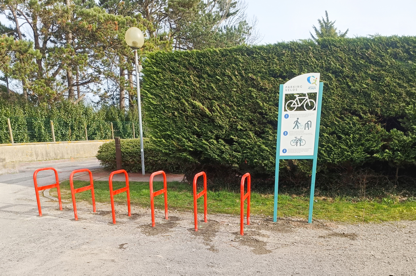 Arceaux A et panneau signalétique sur-mesure - Leulinghen Bernes - Terre des 2 caps