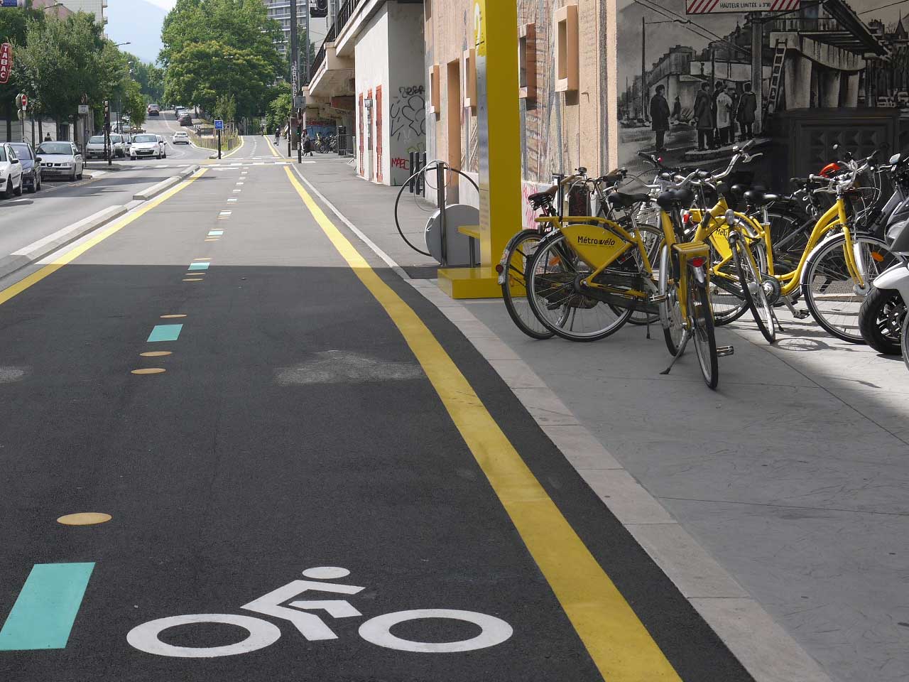 Halte services cyclistes ChronoVélo - Grenoble