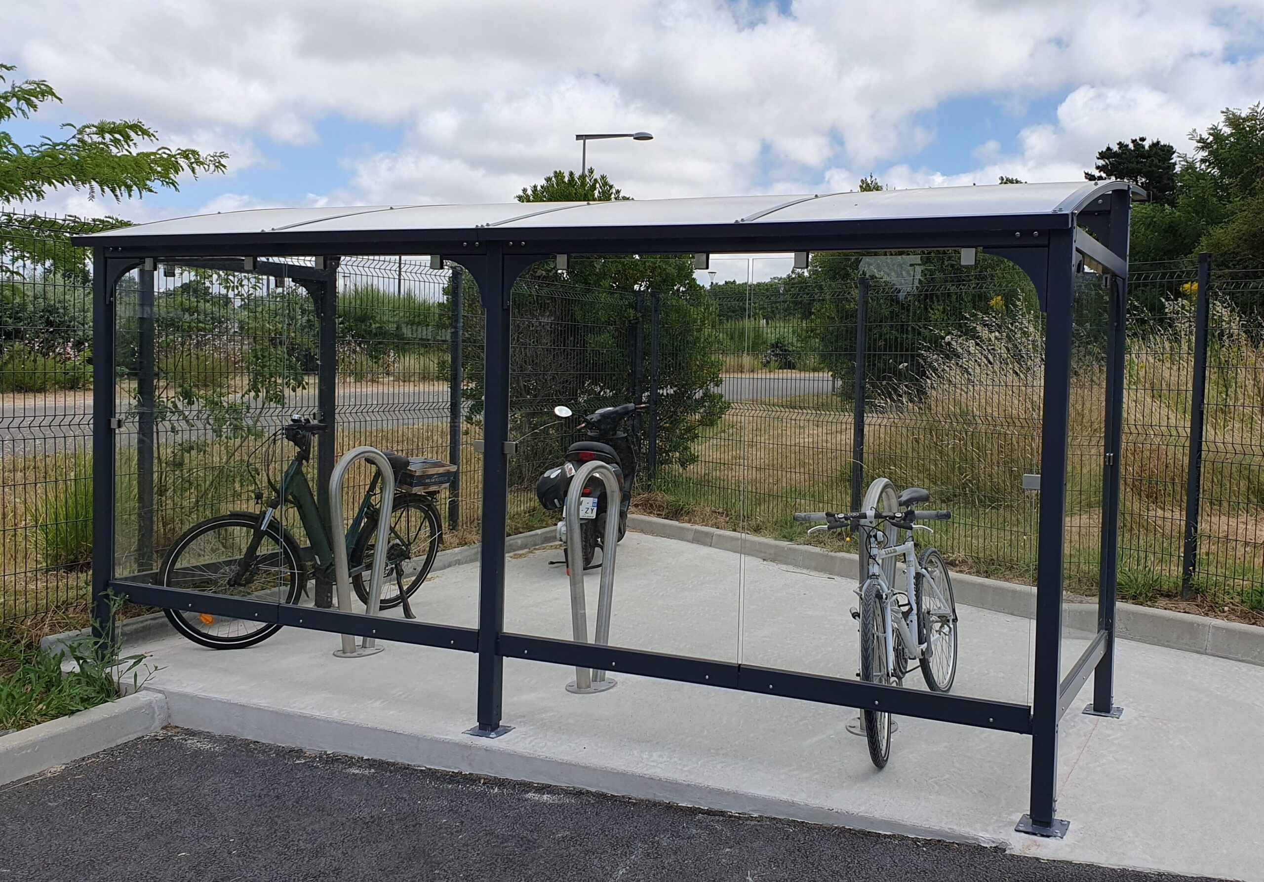 Plusieurs abris vélos répartis sur les sites de travail des Sables-d’Olonne